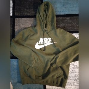 Nike pullover hoodie